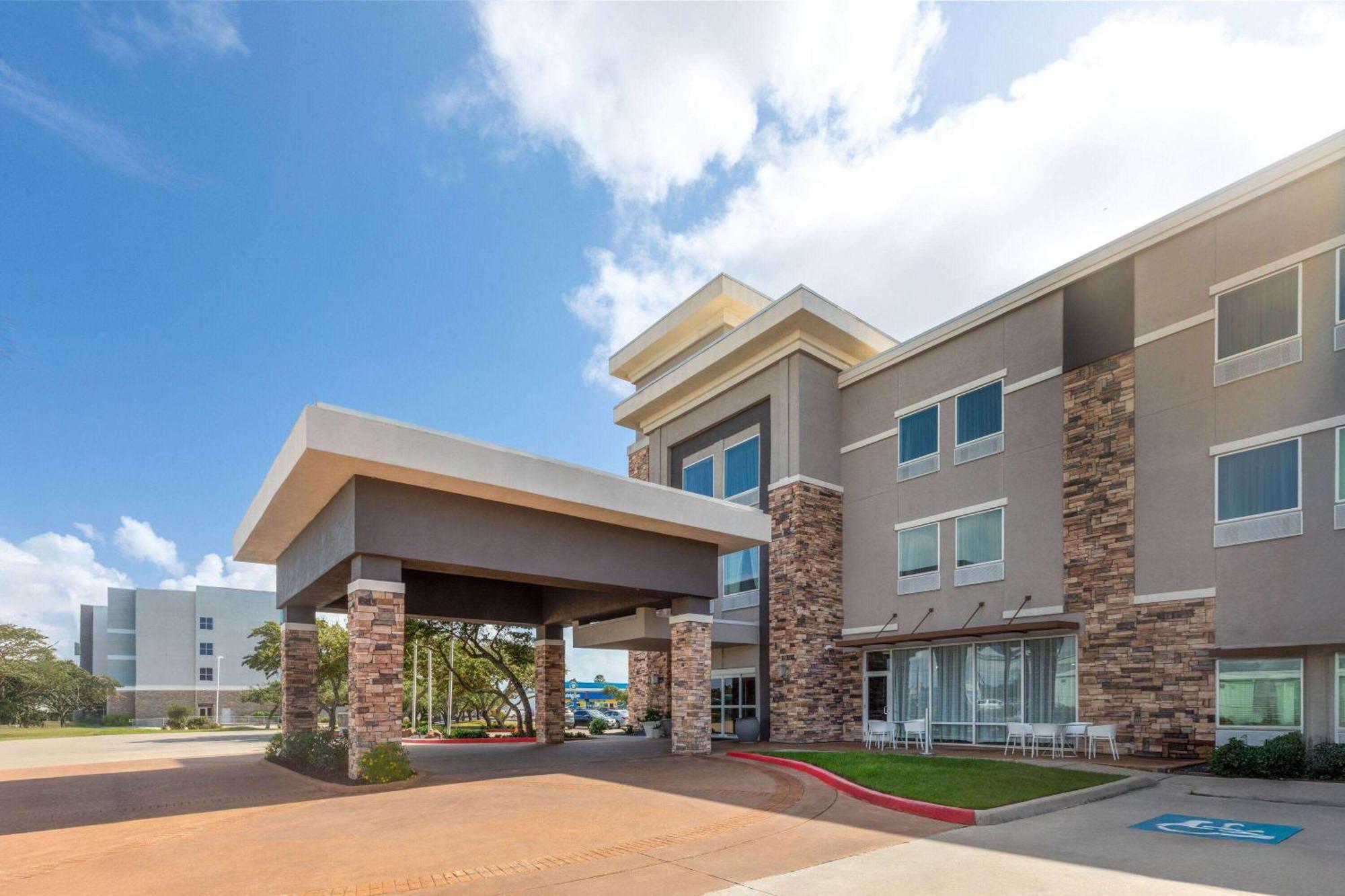 La Quinta By Wyndham Rockport - Fulton Hotel Exterior foto